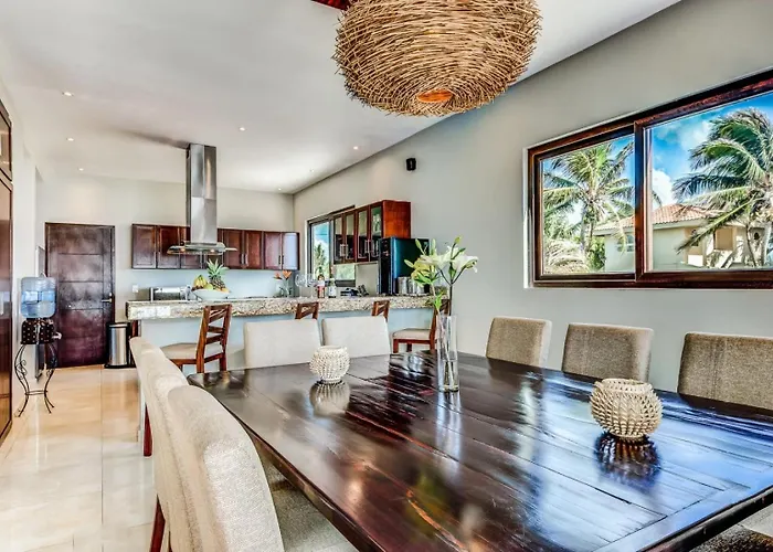 Sofi Beachfront In Tankah Bay! Chacalal